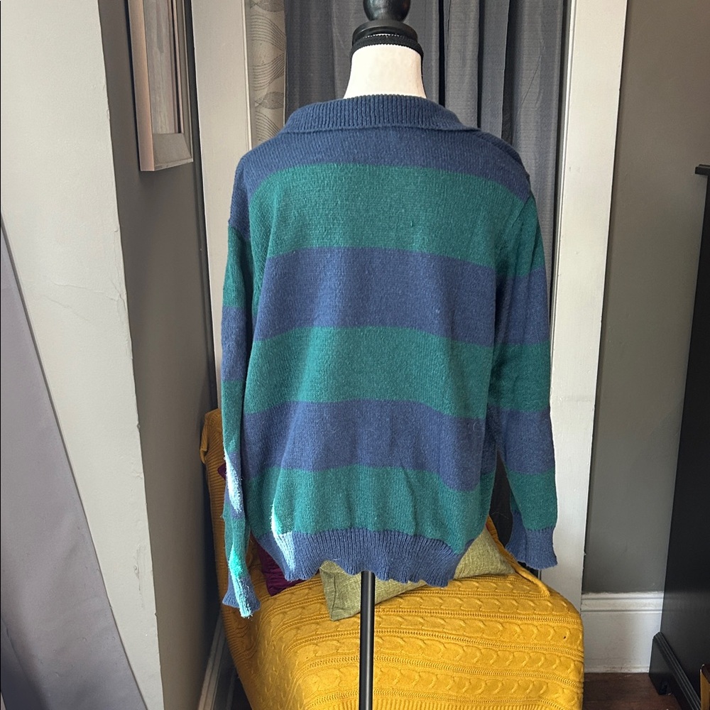 ROMWE Oversized Blue and Green V-Neck Collared Sweater - Picture 3 of 6